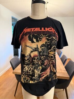 Metallica Graphic T-Shirt